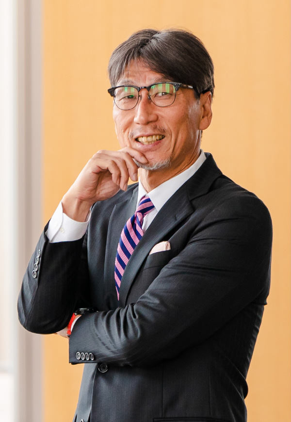 ディナモ体操クラブを支える若吉浩二教授の写真